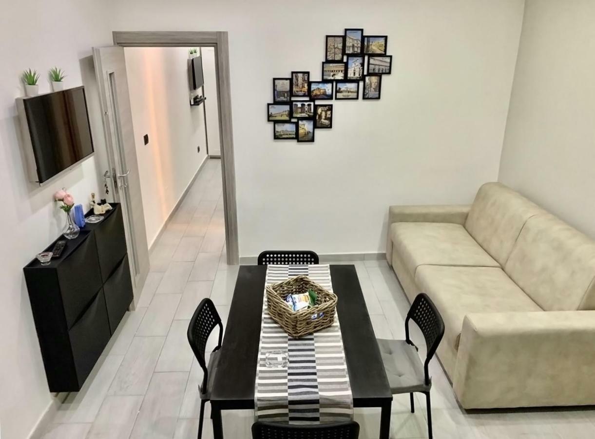 Nel Cuore Di Napoli Apartment ภายนอก รูปภาพ